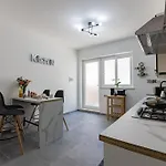 Panoramic Apartment On The Beach A/C