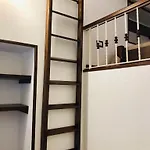 Toto Apartment