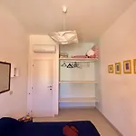 Travelers House