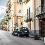 Palazzo Reale Cozy Apartments