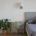 Chic And Cozy Apartment With Balcony