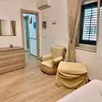 Maqueda Apartament For 4 Palermo Centre Ballaro