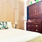 Plaza Suite