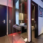 Maximum Hub Suite&Spa