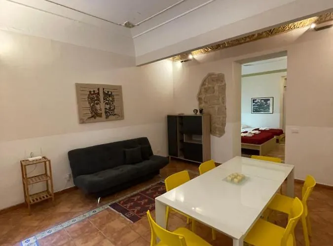 Sicooli Apartments Via D\'Aragona 33