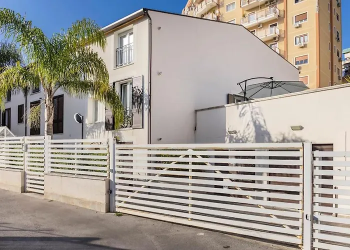 Merlo Holiday Homes