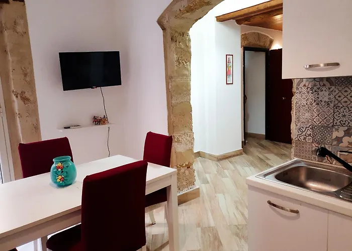 Tobia\' S Home