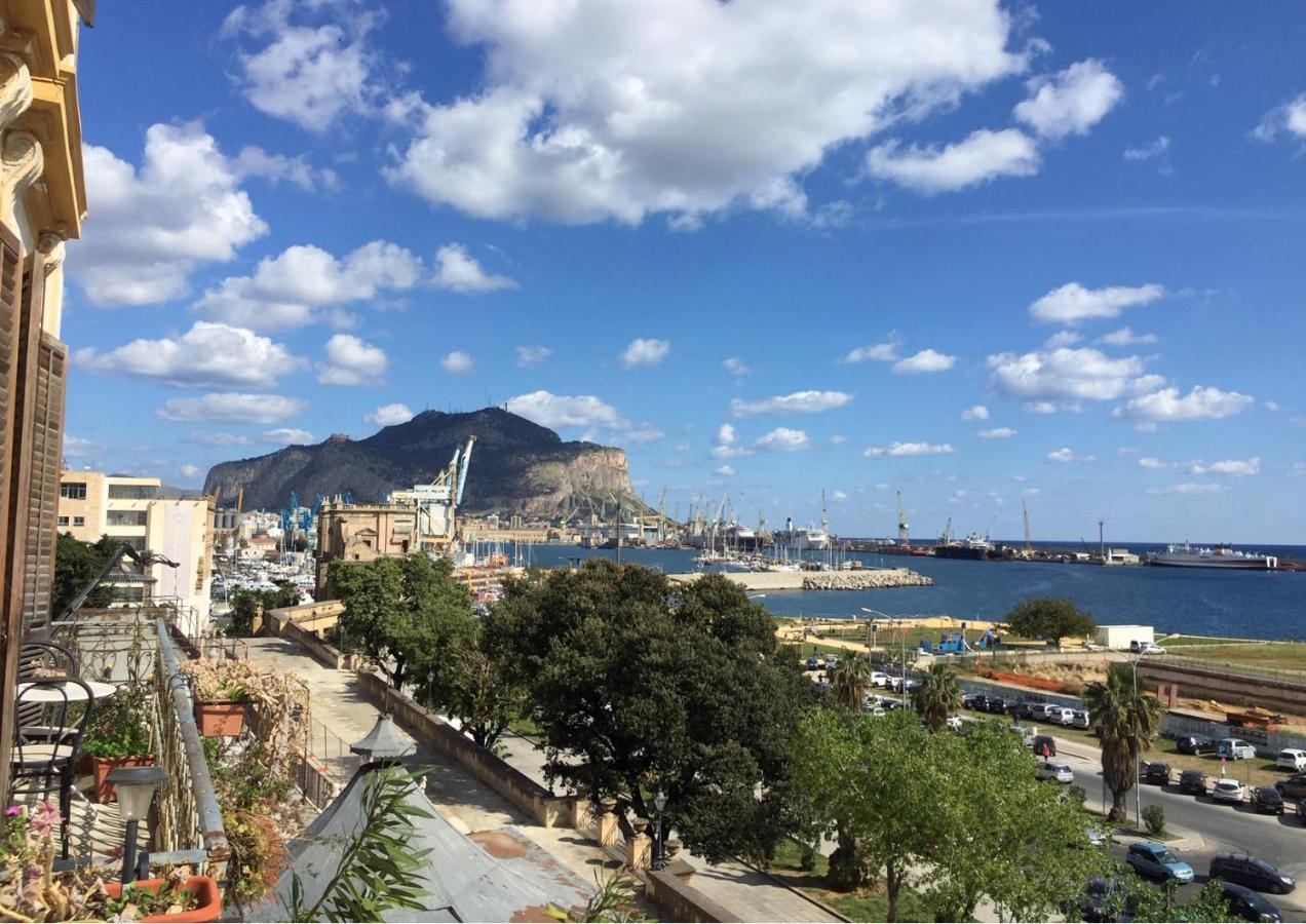 Amazing Sea View In Historic Building In Downtown By Wonderful Italy Apartment Palermo