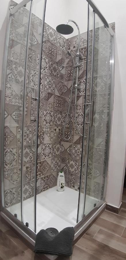 Politeamari Guest house