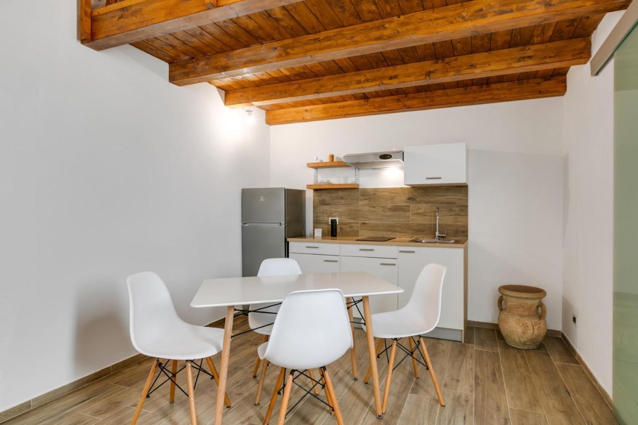 Castello Della Zisa Modern With Balcony Apartment *