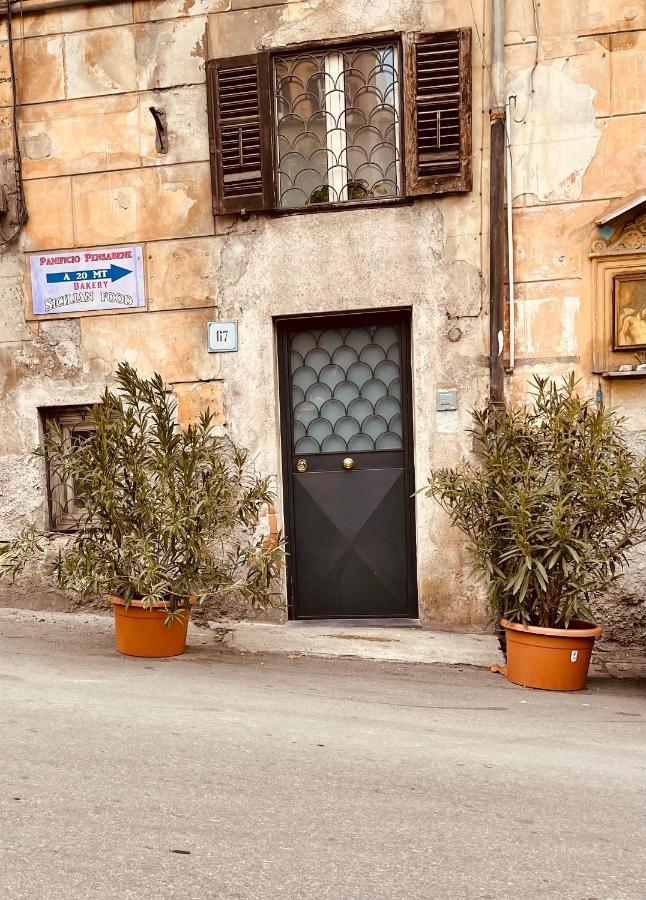 Cathedral House Design Apartment Palermo