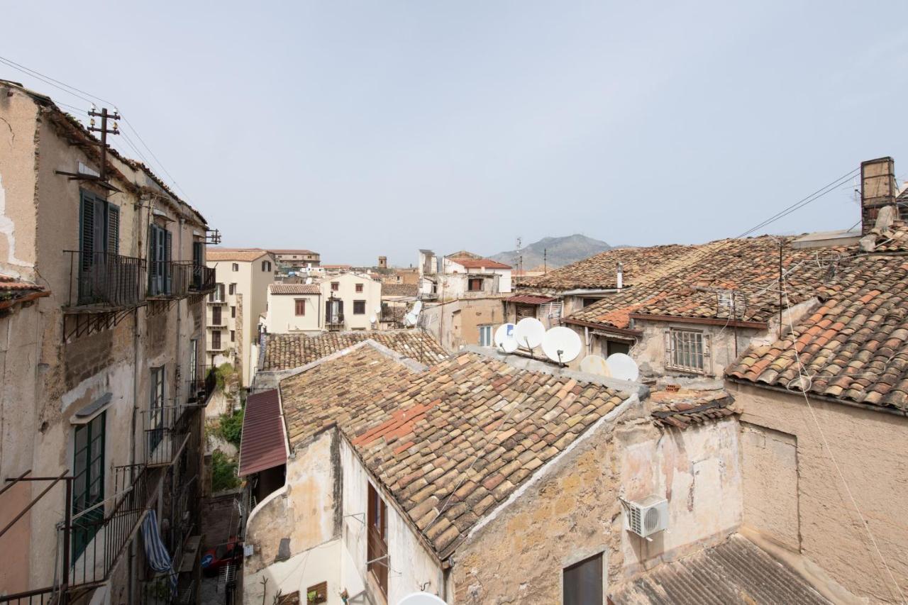Vittorio Emanuele With Terrace By Wonderful Italy Appartamento