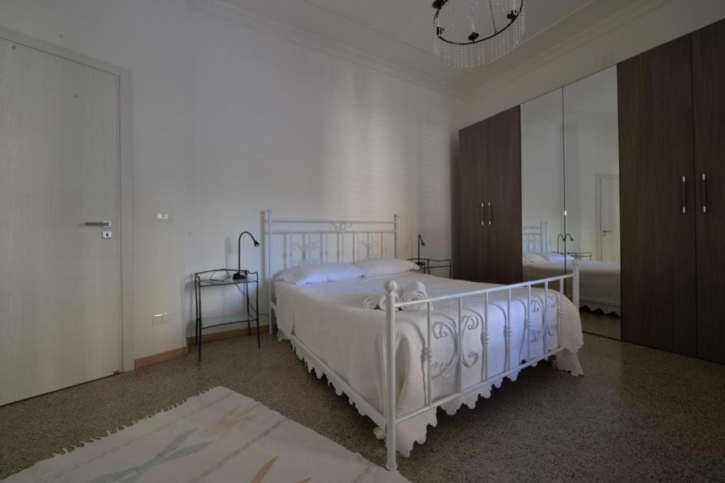 Apartment Brand New 3 Bedroom In Center