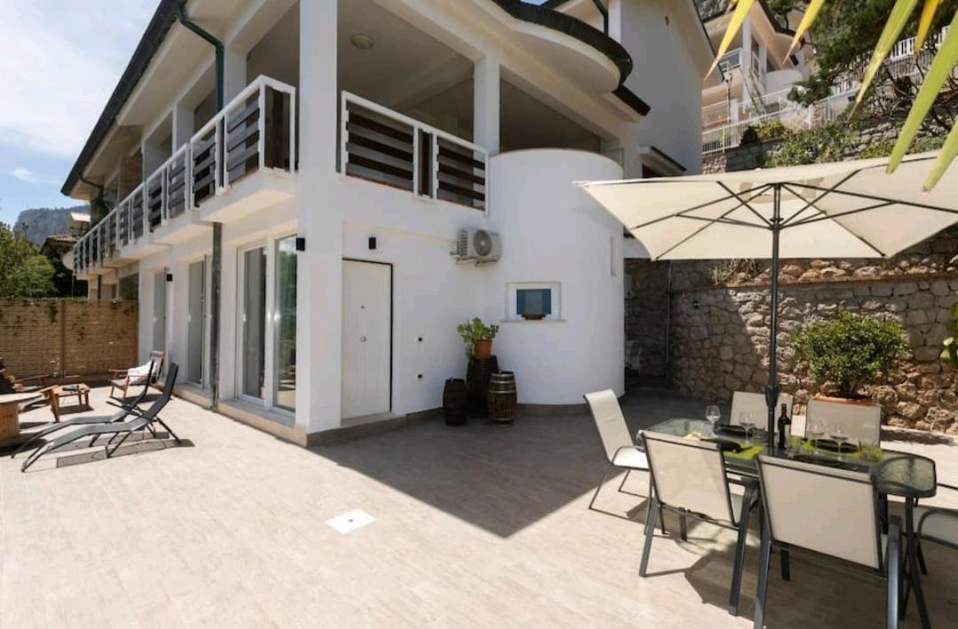Villa's On The Beach, Swimming Pool A/c Holiday home *