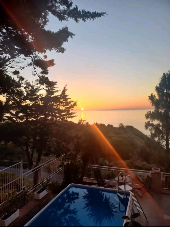Villa's On The Beach, Swimming Pool A/c Holiday home *