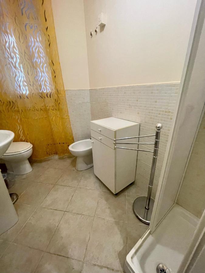 Apartment Dimora Di Maury A Due Passi Dai Trasporti E Da Ballaro *