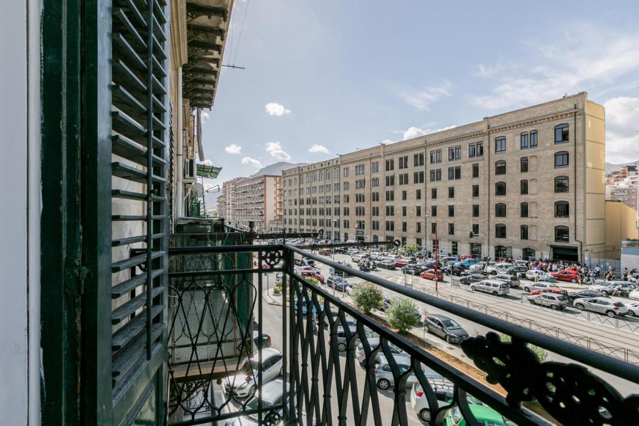 Apartment Corso Dei Mille Station Flat With Balcony