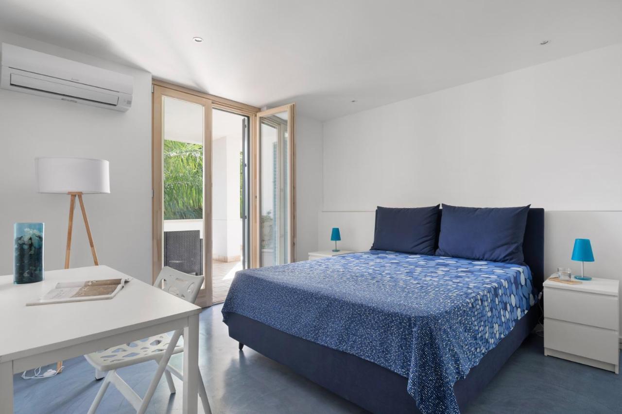 Hector's House By Domusicily Apartment *