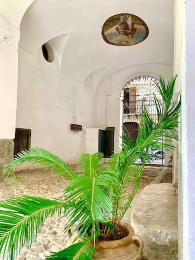 La Casetta Perfetta @ The Cathedral Apartment Palermo