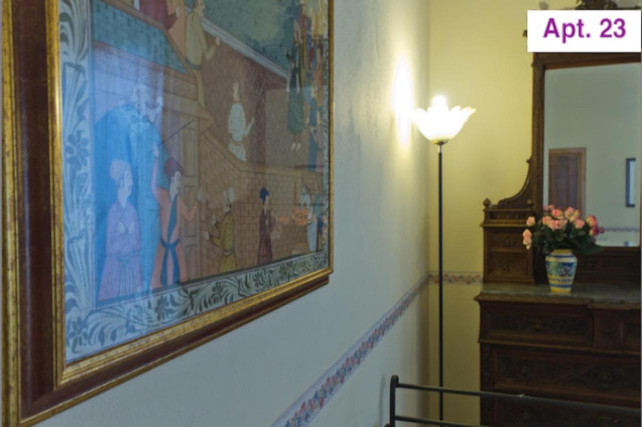 Charming Mezzanine Flat In Centre *