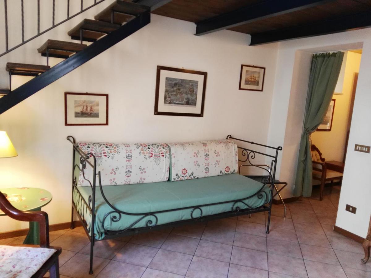 Charming Mezzanine Flat In Centre *