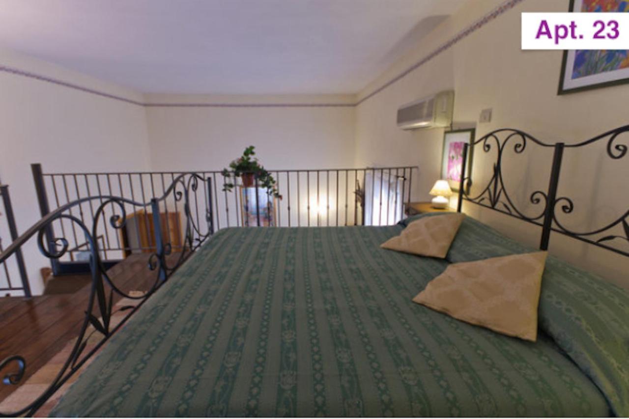 Charming Mezzanine Flat In Centre