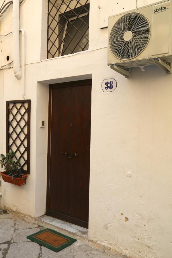 Schiavuzzo 38 Palermo