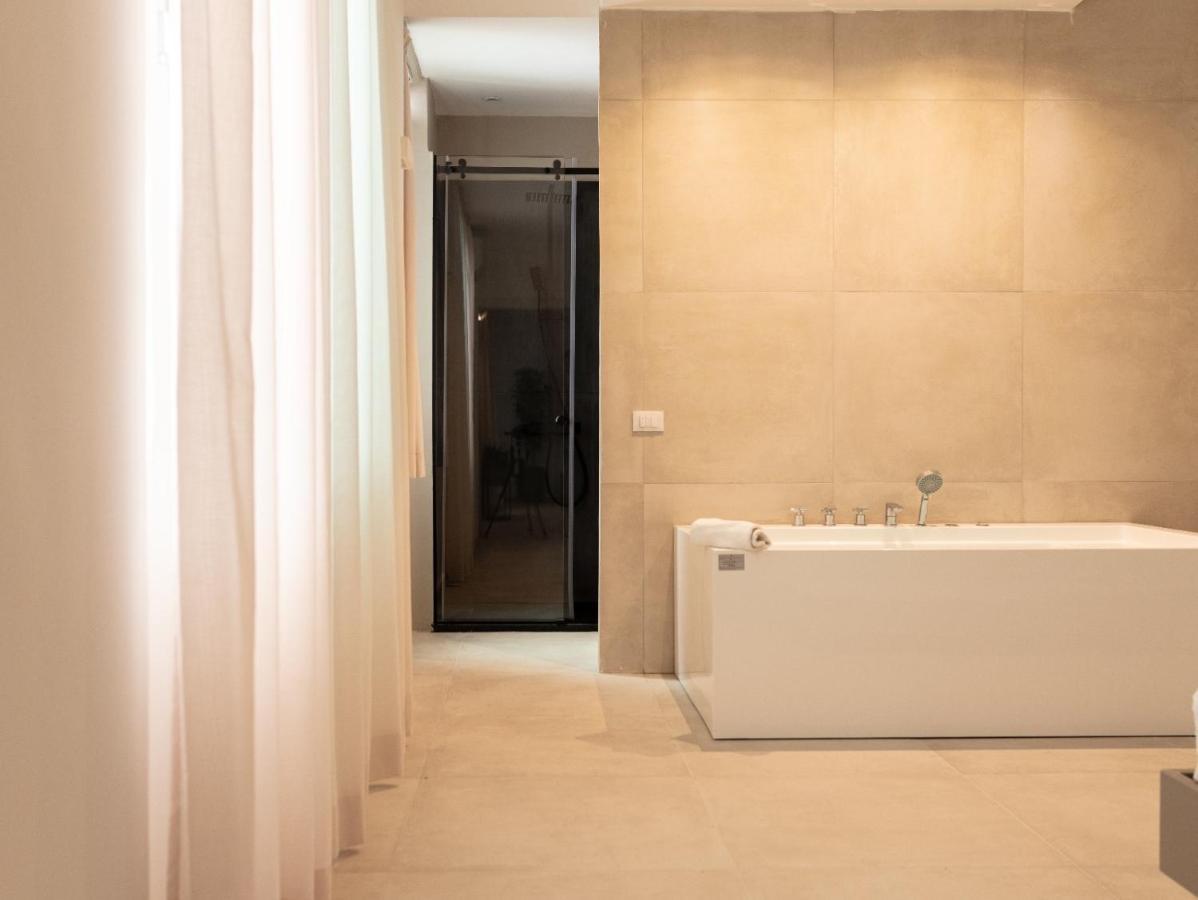 Cobi Luxury *