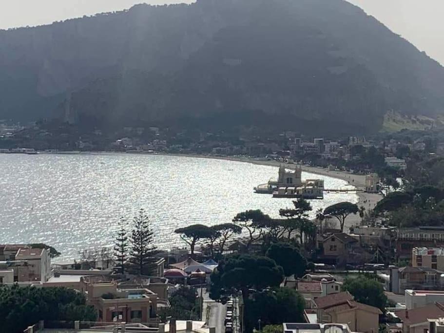 Archibianchi Mondello Holiday home *