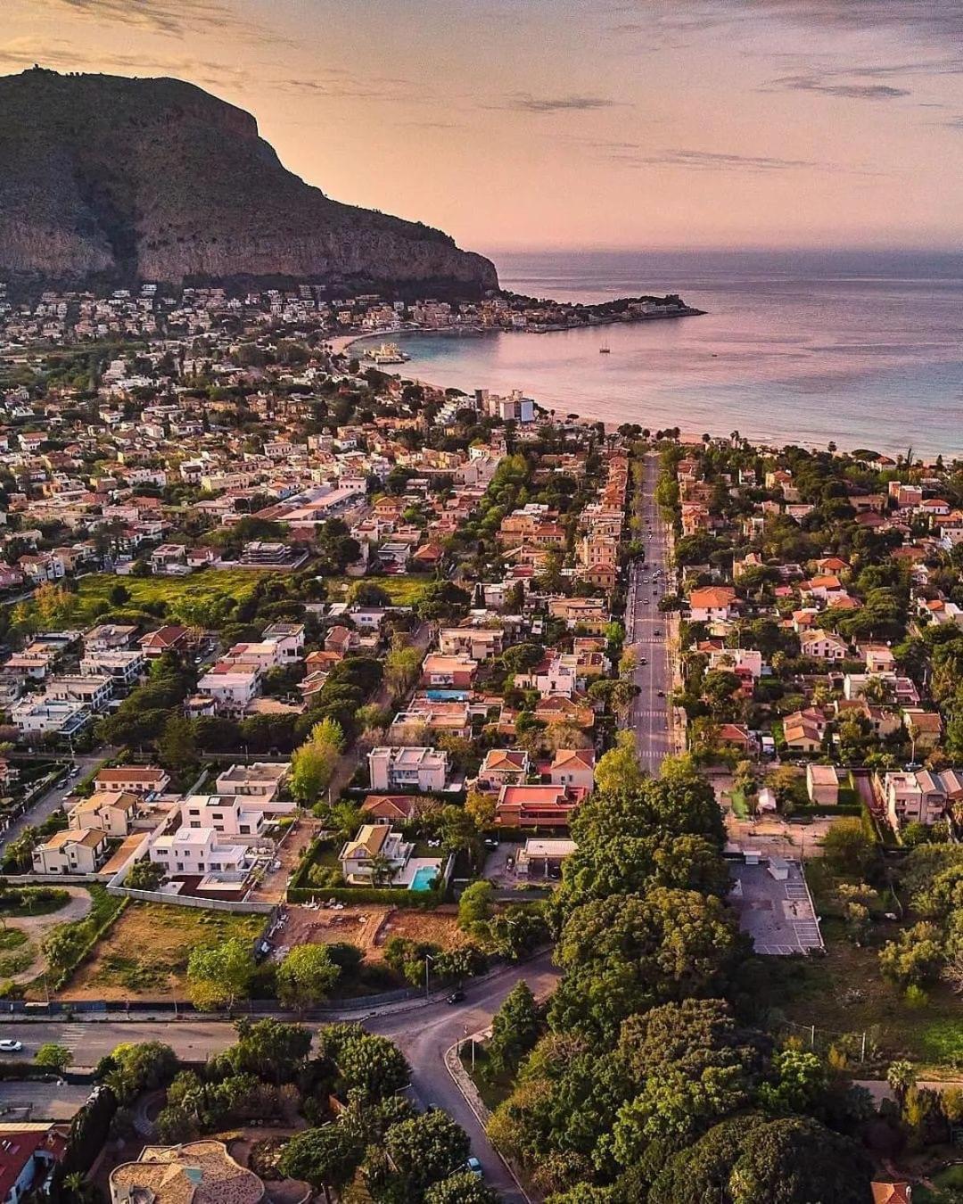 Apartment Mondello Sea View *