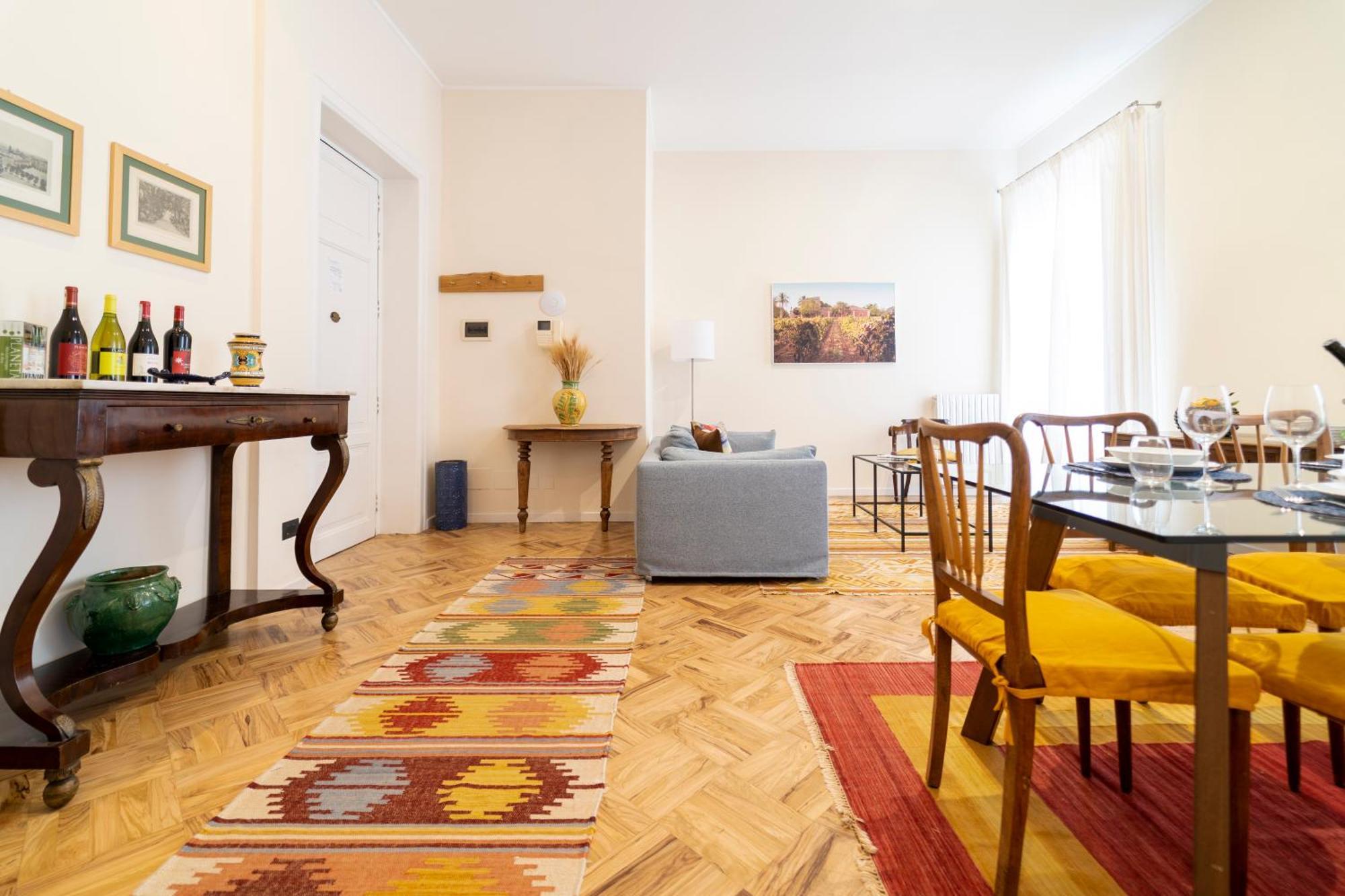 Palazzo Planeta Apartment