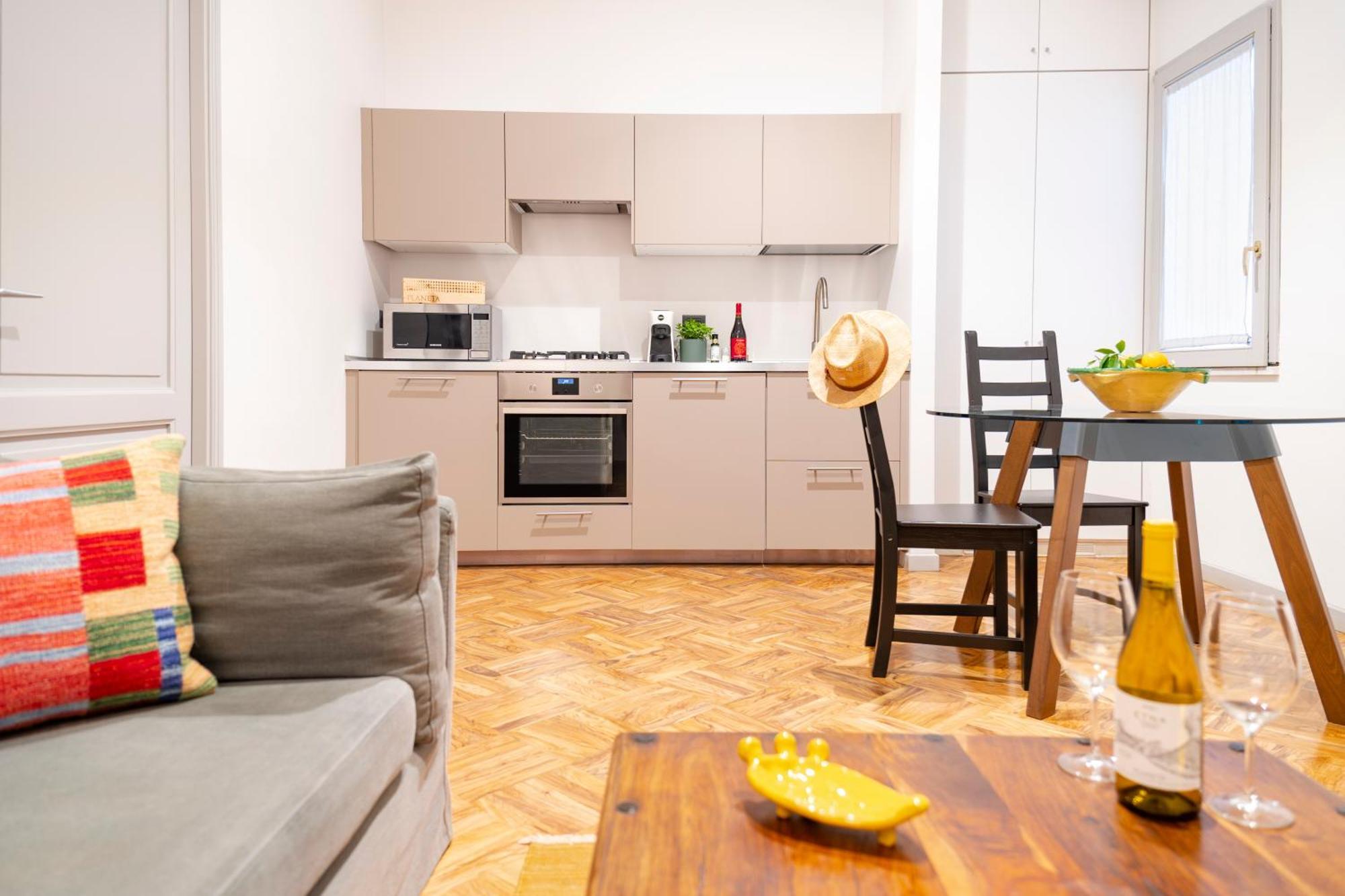 Palazzo Planeta Apartment *