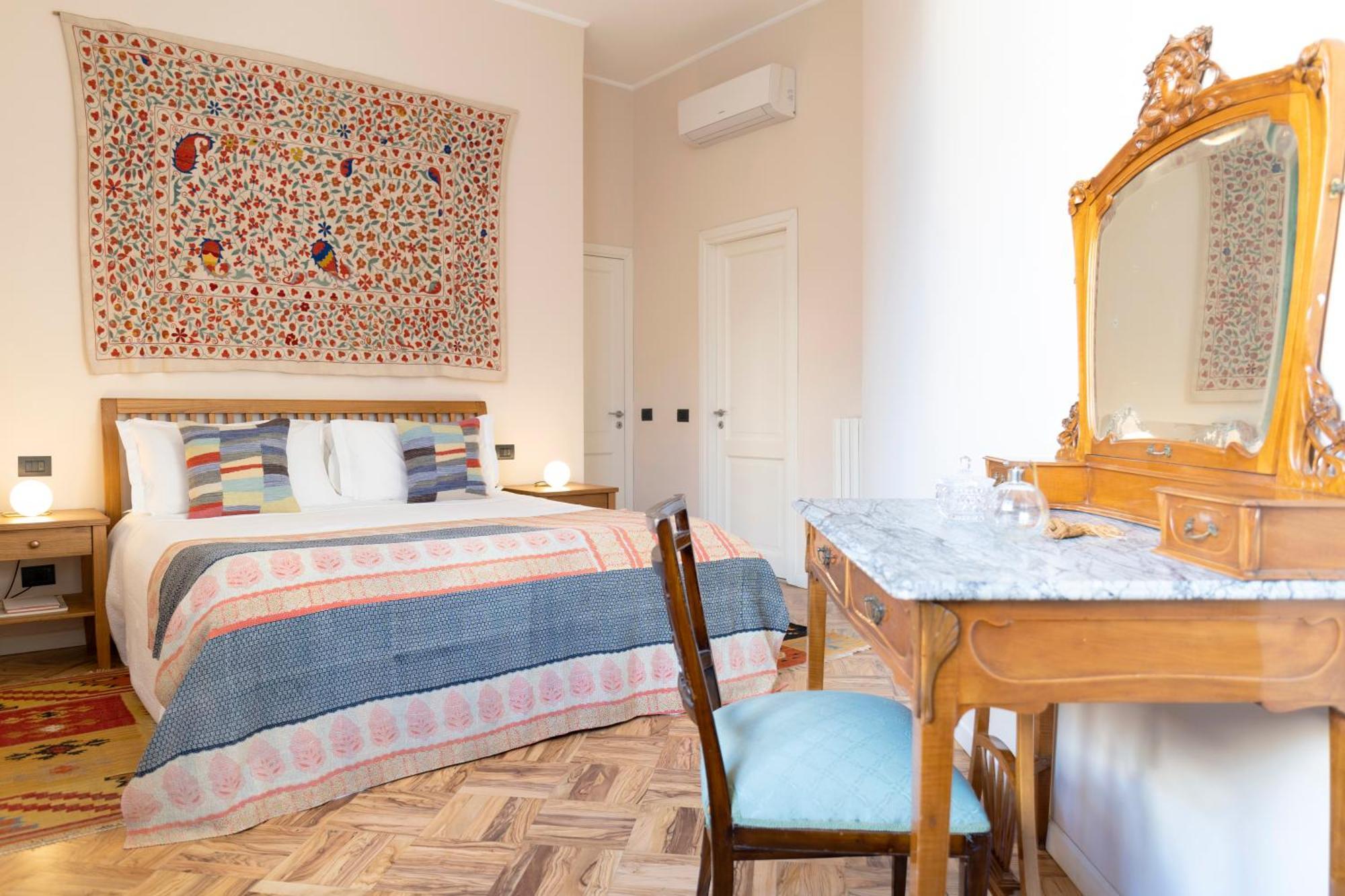 Apartment Palazzo Planeta *