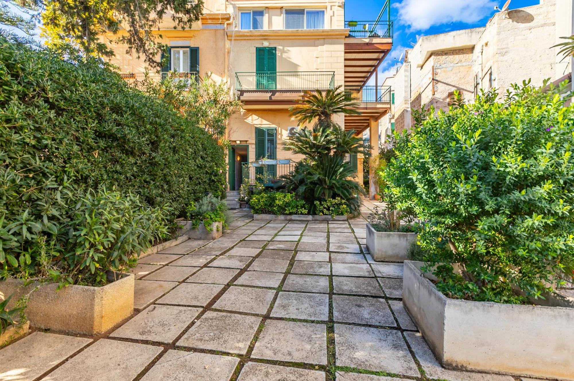 Sea View Charm - Mondello With Terrace Apartment