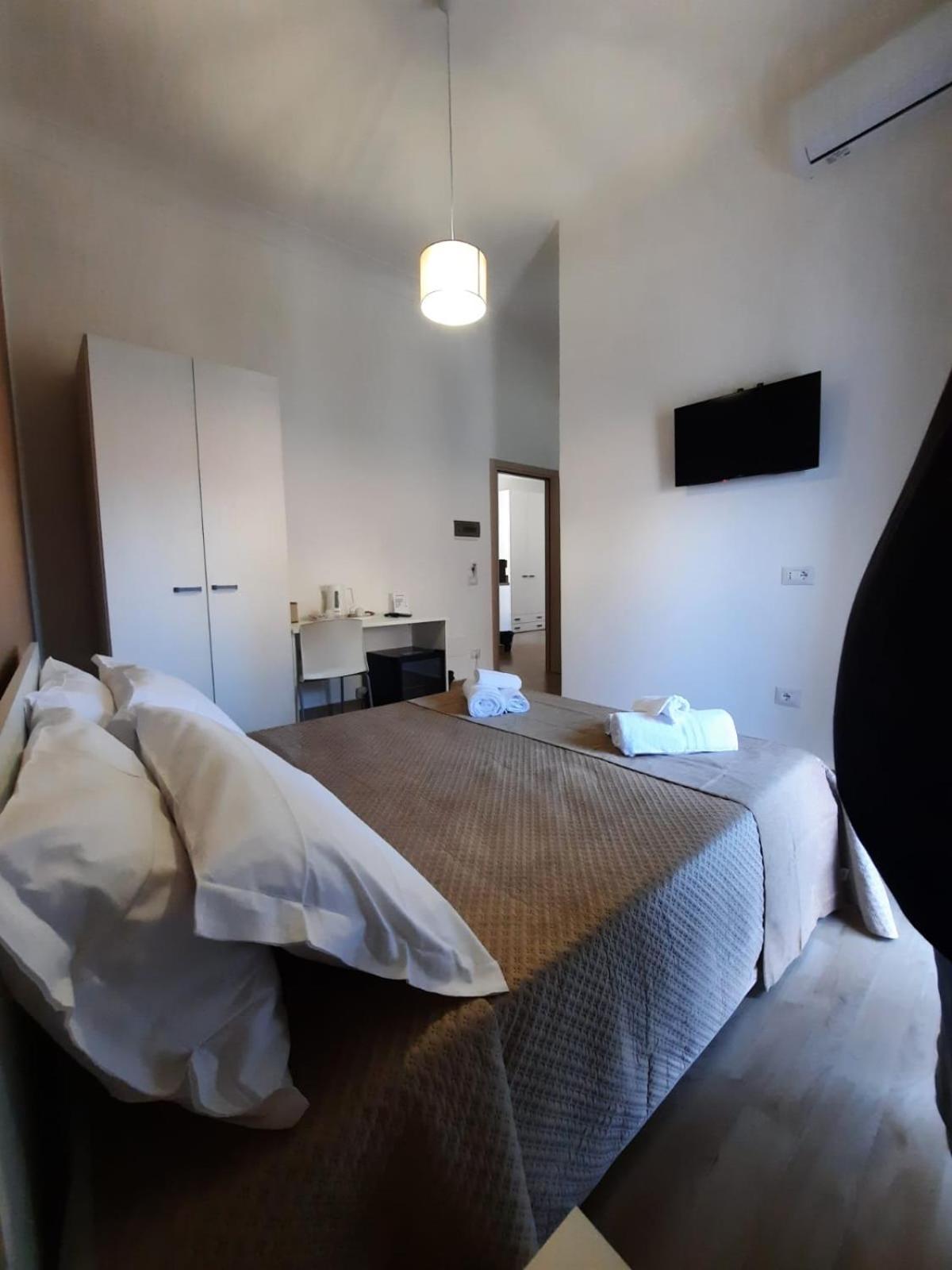 Le Di Via Meccio Guest house