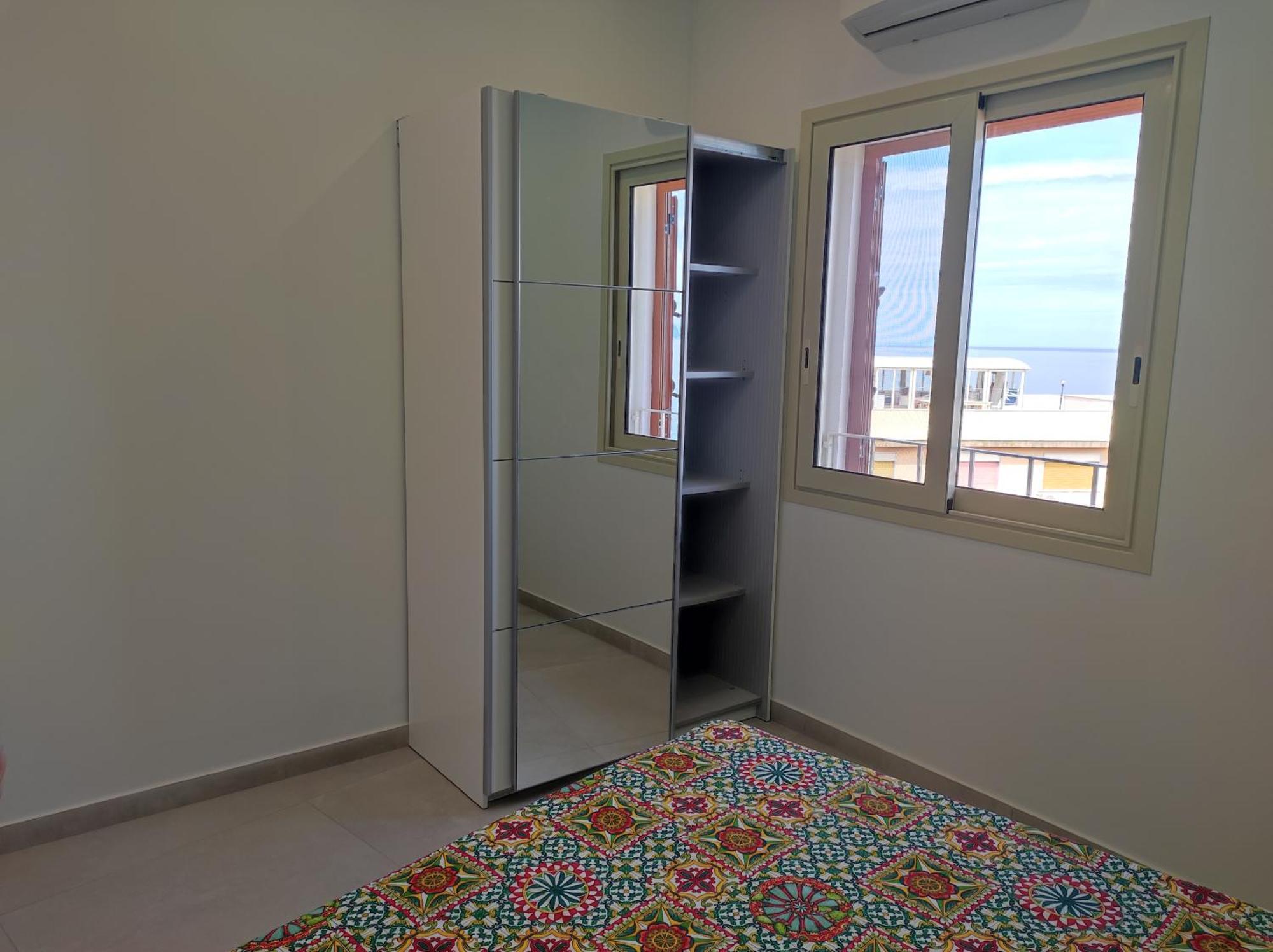 Rineddahouse Arenella - Vista Mare Panoramica A Con Parcheggio Privato