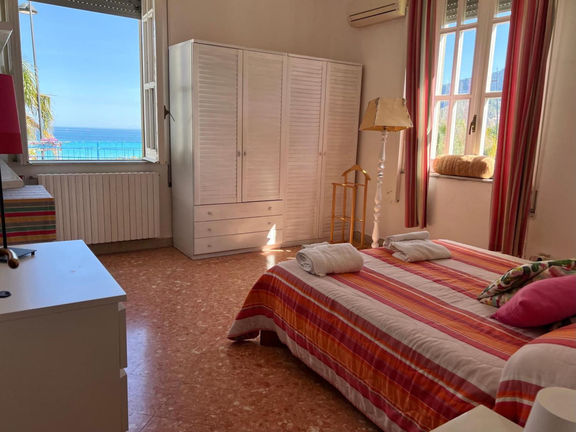 A Casa Di Vale, Relax In Front Of Mondello *
