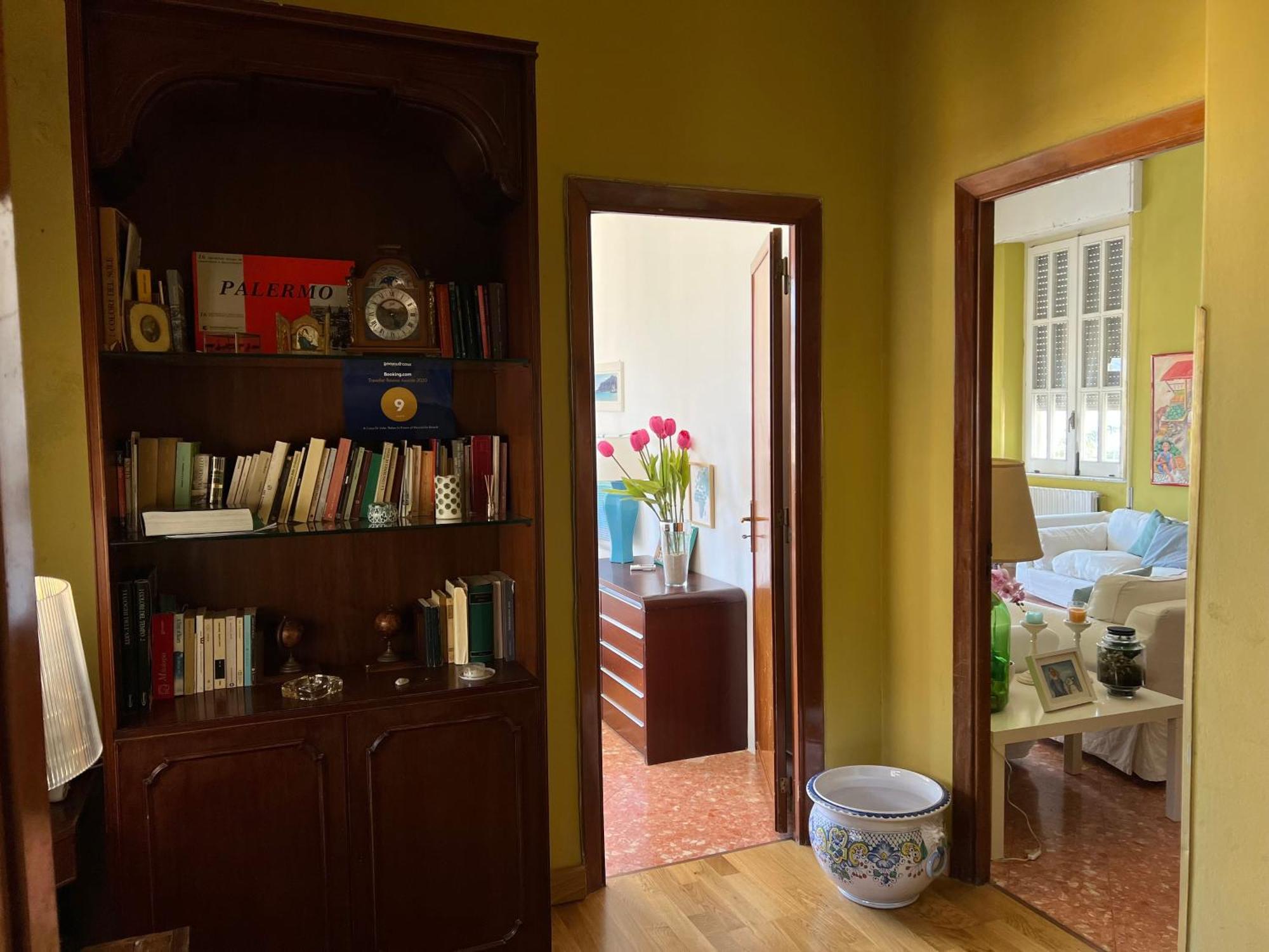 Apartment A Casa Di Vale, Relax In Front Of Mondello Palermo
