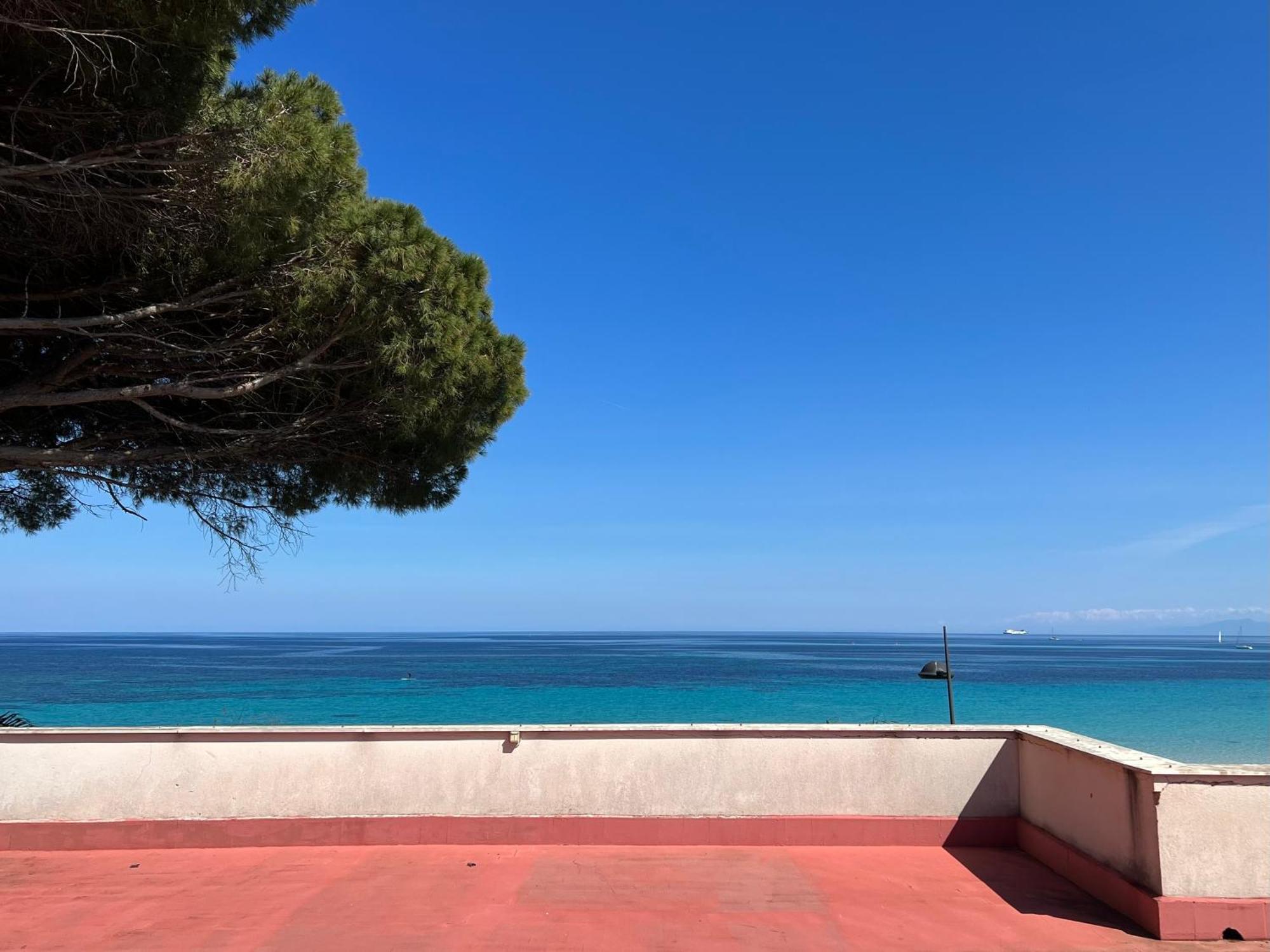 A Casa Di Vale, Relax In Front Of Mondello Apartment *