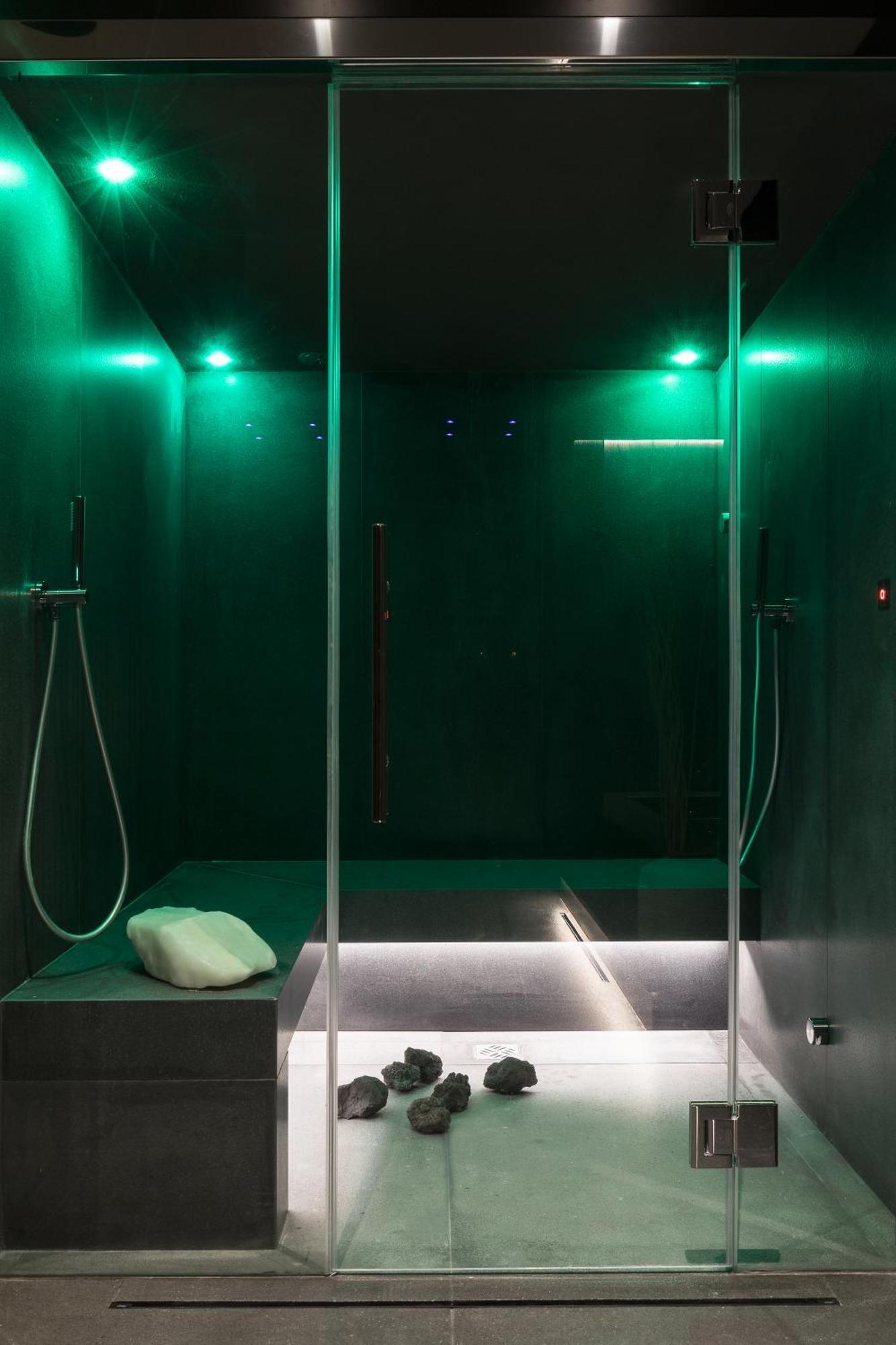 Plaza Opera Hotel 4*
