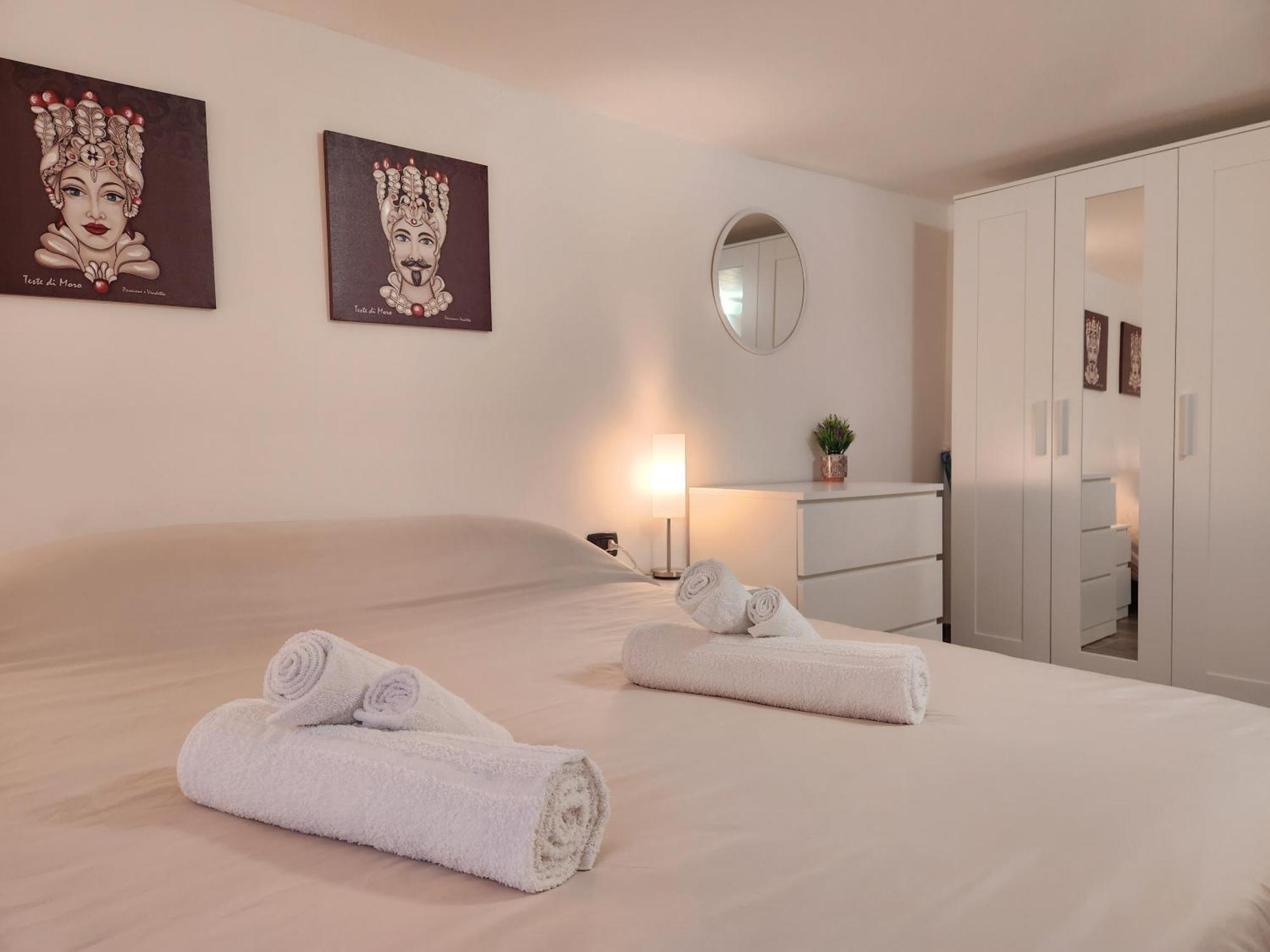 Don Vito's Home, Dsg2 Short Lets, 250 Mt Metro Apartment