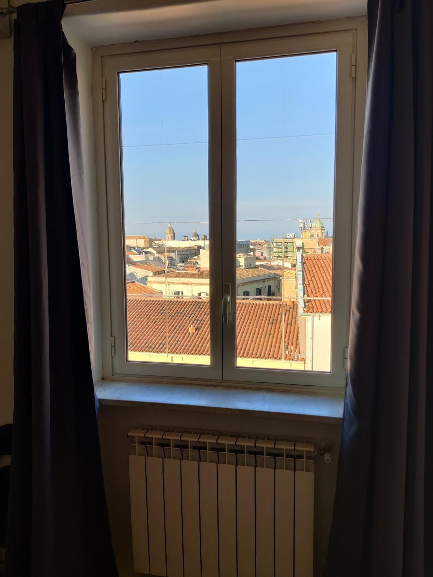 Simone Cupolas View *