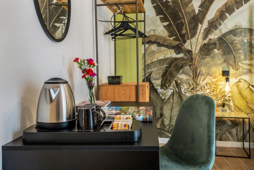 145 Maqueda Apartment