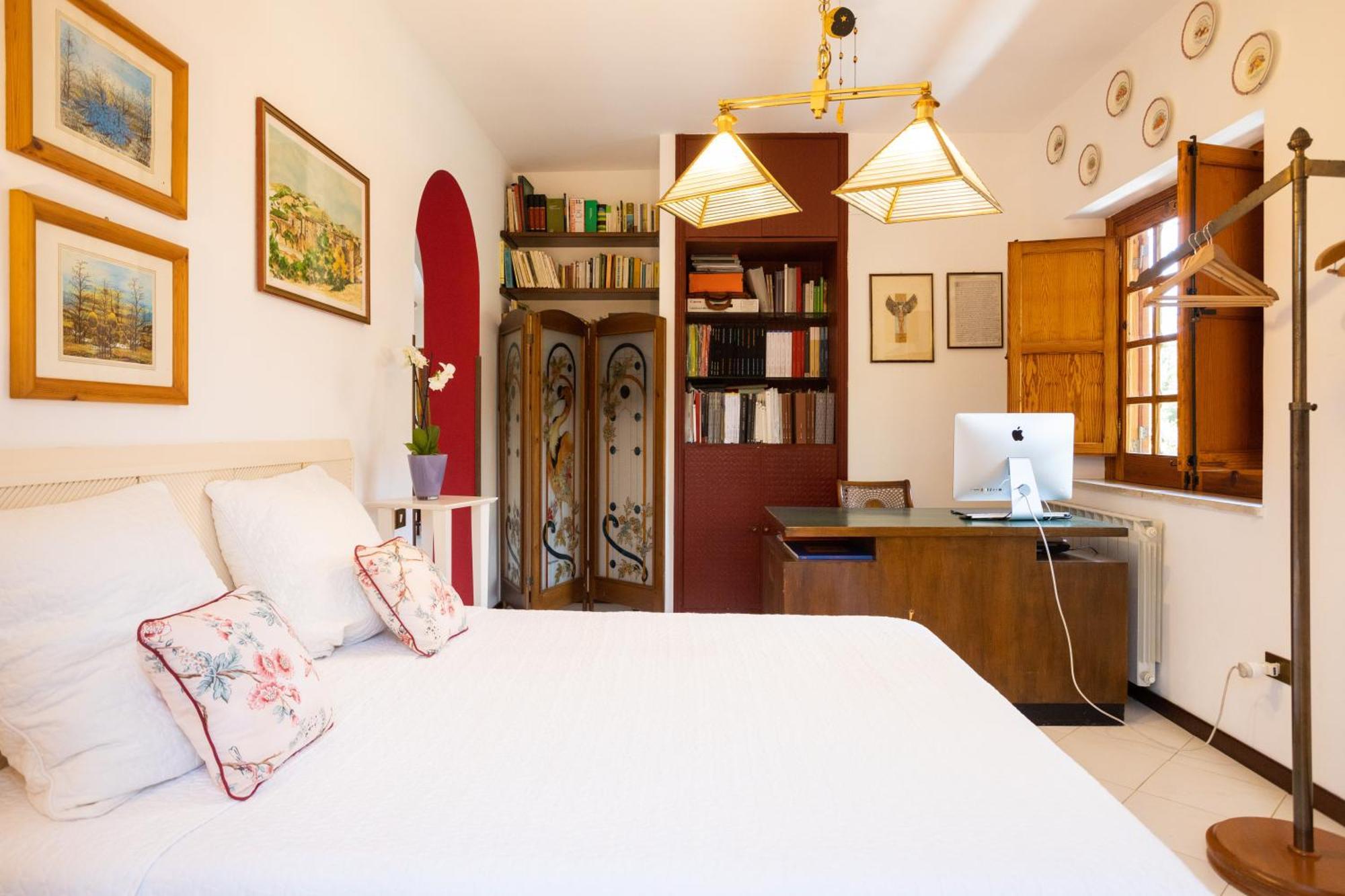 Villa Nel Sul Mare, Mondello, *