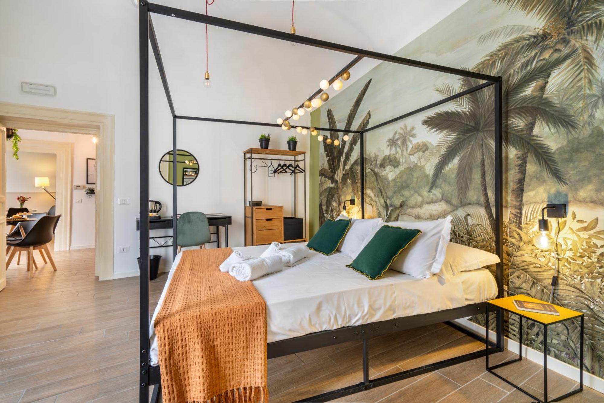 145 Maqueda Apartment
