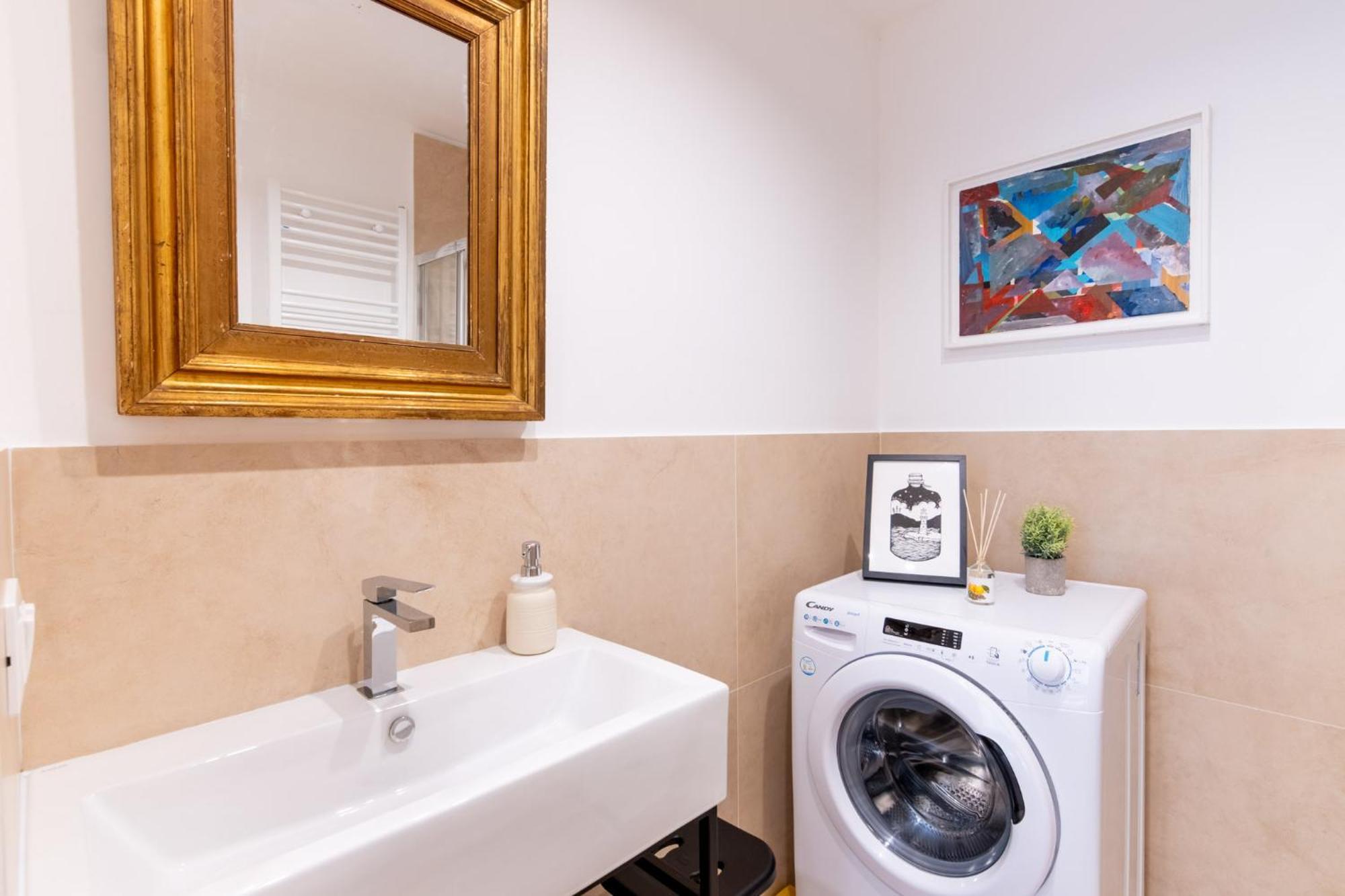 La Dimora Dell'artista - Centro Storico Di Apartment *