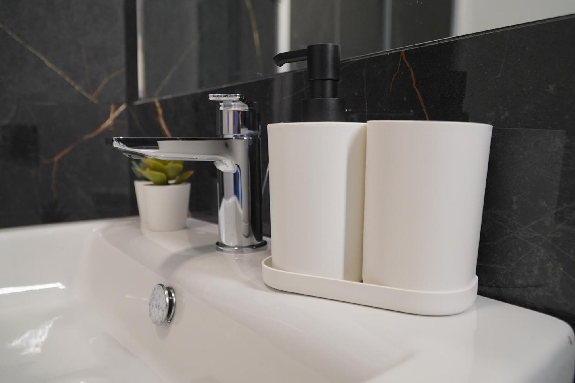 Rovere- Quattro Canti 200 Mt Apartment *