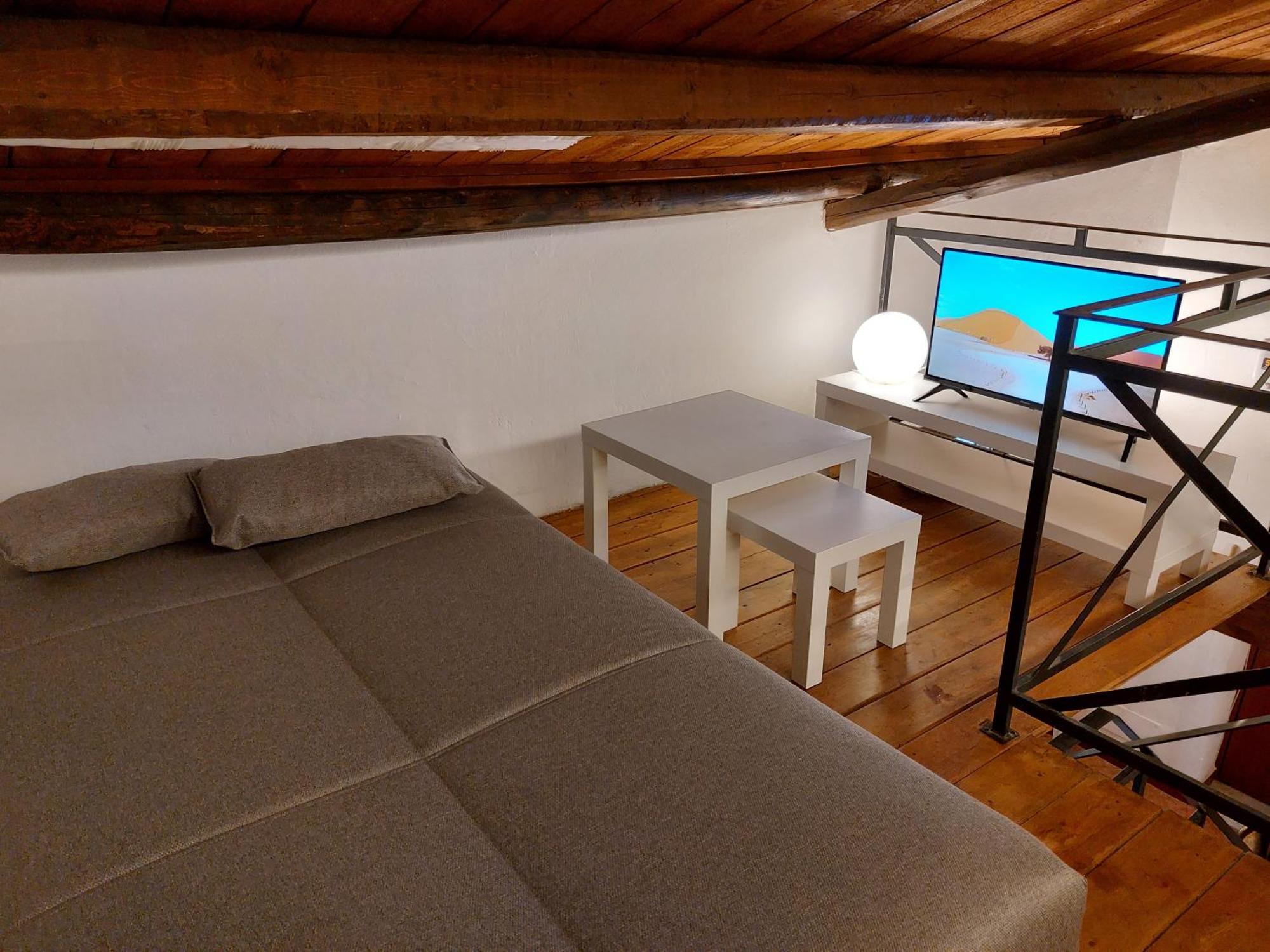 Casa Ferula - Cortile Kemonia *