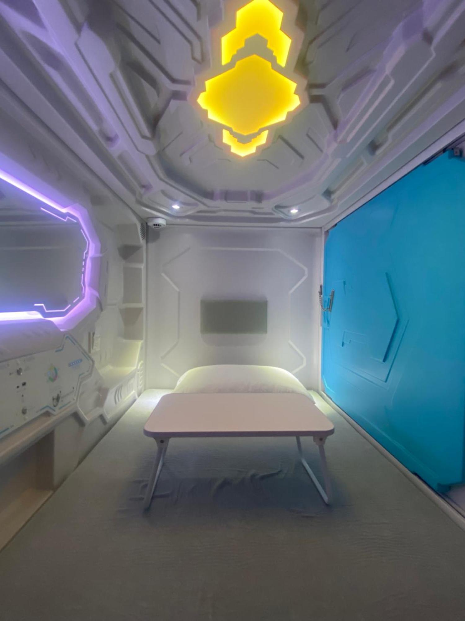 Mermaid Space Capsule Hostel Palermo