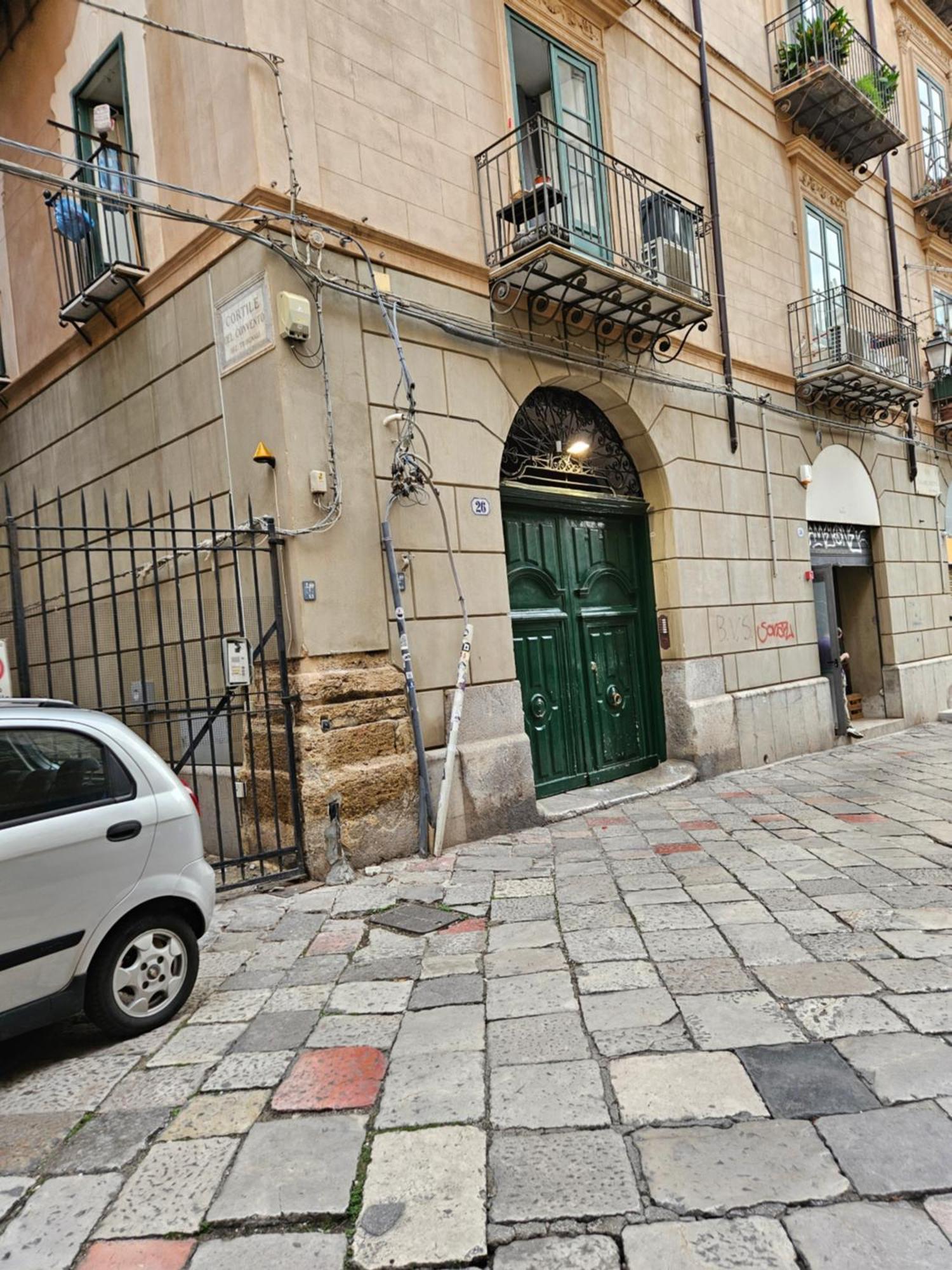 La Stanza Di Vincenzo Florio * Palermo
